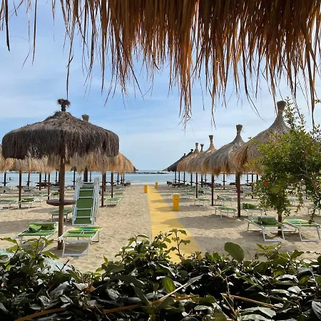 Couette-café Il Giardino Di Anto 3*